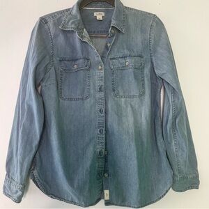 L.L. Bean Classic Light Wash Denim Button-Up Shirt XS never worn